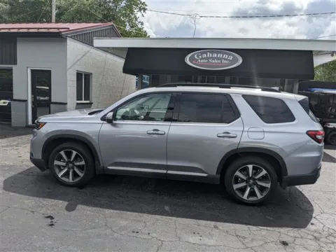 Photos of 2024 Honda Pilot Touring for sale in Gahanna, OH at Gahanna Auto Sales
