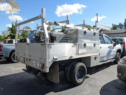 More photos of 2021 Chevrolet Silverado 3500HD CC Work Truck at Gahanna Auto Sales, OH
