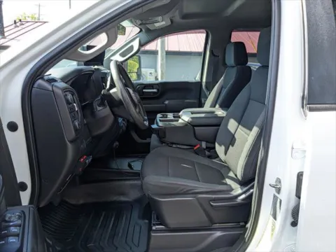 More photos of 2021 Chevrolet Silverado 3500HD CC Work Truck at Gahanna Auto Sales, OH