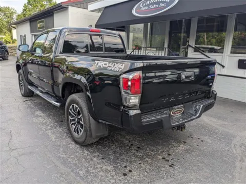 Another view of 2022 Toyota Tacoma SR5 Access Cab V6 6AT 4WD for sale in Gahanna, OH at Gahanna Auto Sales