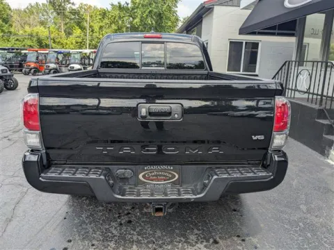 More photos of 2022 Toyota Tacoma SR5 Access Cab V6 6AT 4WD at Gahanna Auto Sales, OH