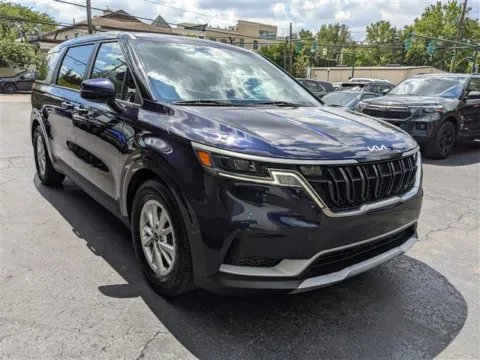 More photos of 2023 Kia Carnival LX at Gahanna Auto Sales, OH