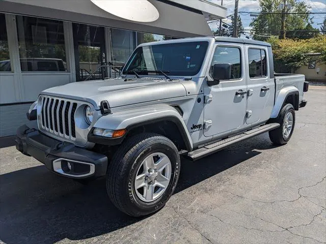 Silver 2023 Jeep Gladiator Sport S for sale in Gahanna, OH
