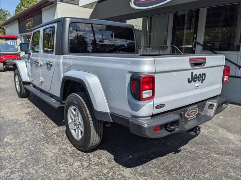 Photos of 2023 Jeep Gladiator Sport S for sale in Gahanna, OH at Gahanna Auto Sales