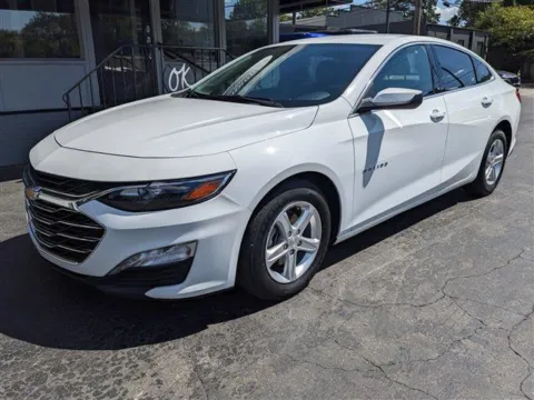 White 2023 Chevrolet Malibu LT for sale in Gahanna, OH