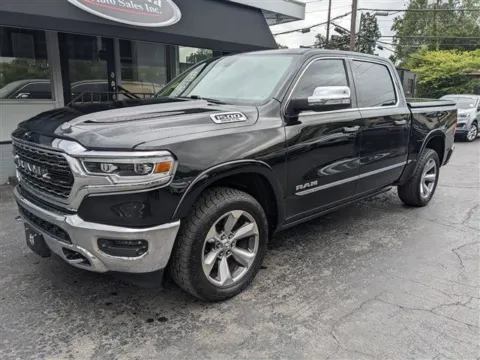 Black 2019 Ram 1500 Limited for sale in Gahanna, OH