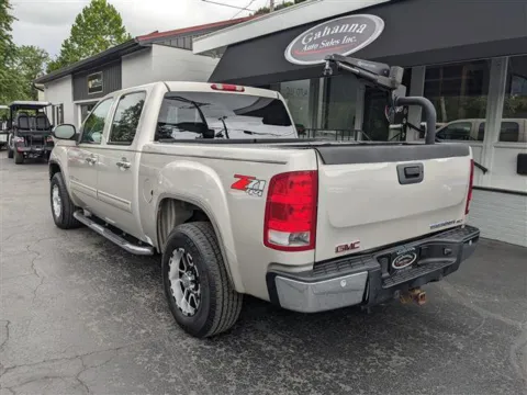 Another view of 2008 GMC Sierra 1500 SLT for sale in Gahanna, OH at Gahanna Auto Sales