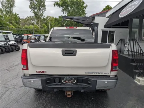More photos of 2008 GMC Sierra 1500 SLT at Gahanna Auto Sales, OH