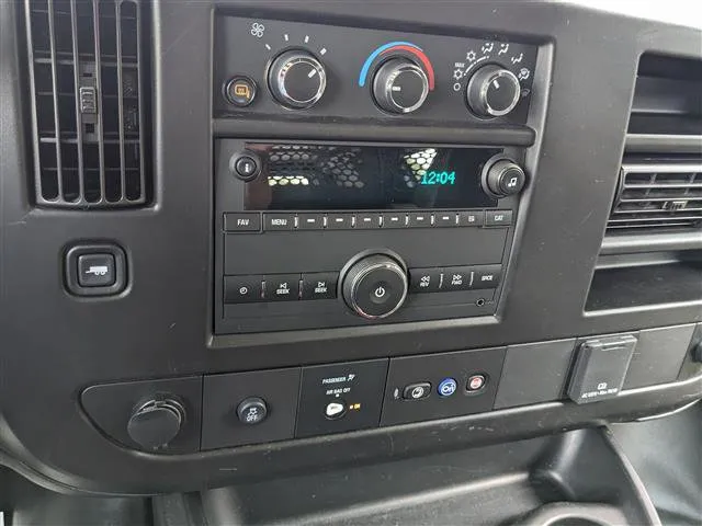 2023 Chevrolet Express Cargo Work Van - Photo 19
