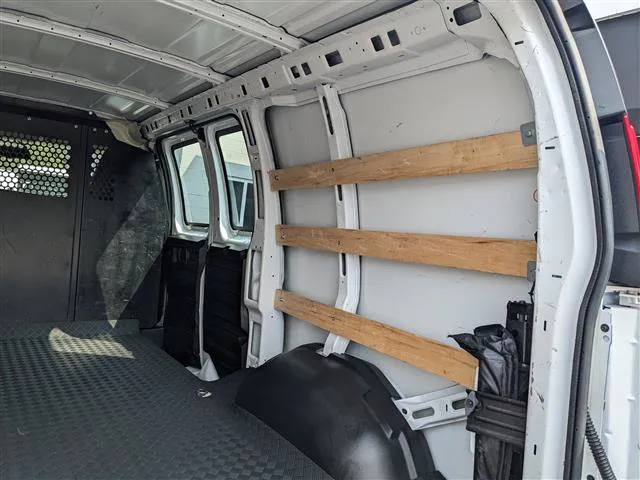 2023 Chevrolet Express Cargo Work Van - Photo 13