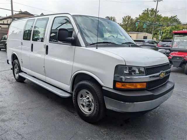 2023 Chevrolet Express Cargo Work Van - Photo 6
