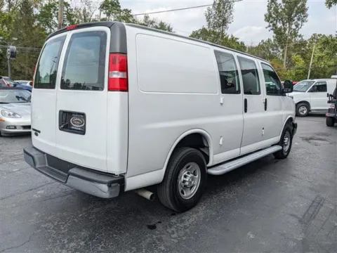 More photos of 2023 Chevrolet Express Cargo Van 2500 Cargo at Gahanna Auto Sales, OH