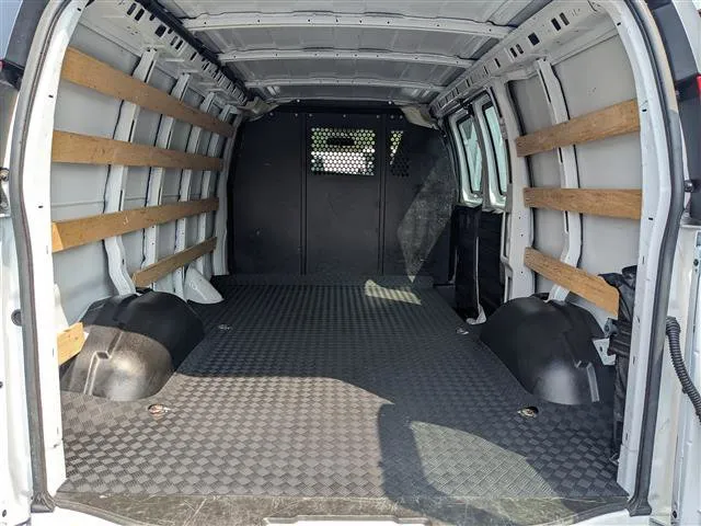 2023 Chevrolet Express Cargo Work Van - Photo 11