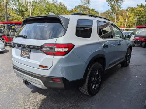 More photos of 2023 Honda Pilot TrailSport at Gahanna Auto Sales, OH