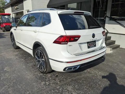 Another view of 2022 Volkswagen Tiguan SEL R-Line for sale in Gahanna, OH at Gahanna Auto Sales