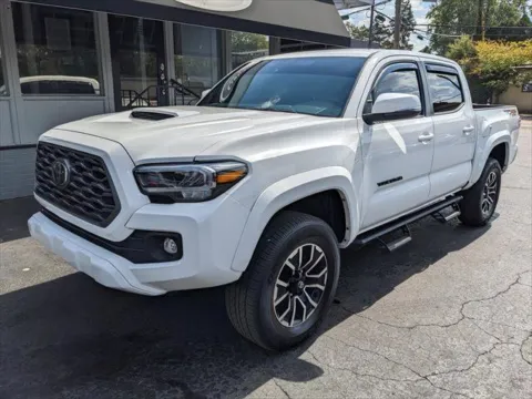 White 2023 Toyota Tacoma SR5 Double Cab Long Bed V6 6AT 4WD for sale in Gahanna, OH