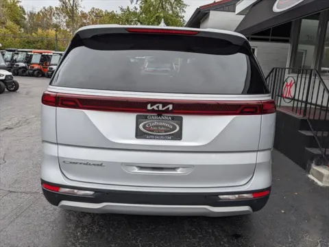 More photos of 2022 Kia Carnival LXS at Gahanna Auto Sales, OH