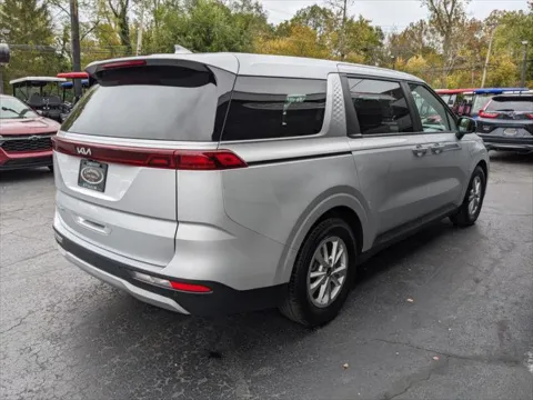 More photos of 2022 Kia Carnival LXS at Gahanna Auto Sales, OH