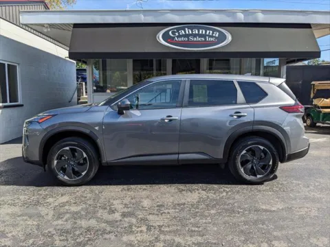 Photos of 2024 Nissan Rogue SV for sale in Gahanna, OH at Gahanna Auto Sales