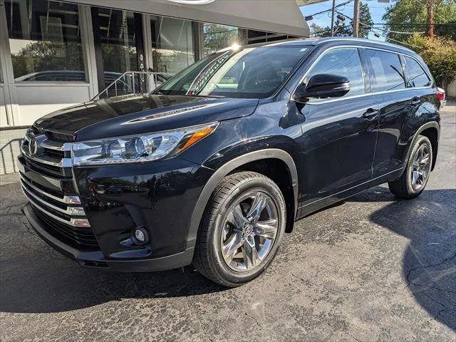 Black 2019 Toyota Highlander Limited AWD V6 for sale in Gahanna, OH
