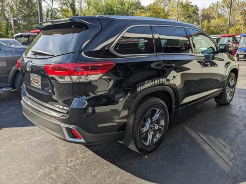 More photos of 2019 Toyota Highlander Limited AWD V6 at Gahanna Auto Sales, OH
