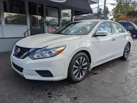 White 2016 Nissan Altima 2.5 SL for sale in Gahanna, OH