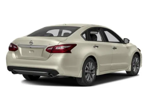 Photos of 2016 Nissan Altima 2.5 SL for sale in Gahanna, OH at Gahanna Auto Sales