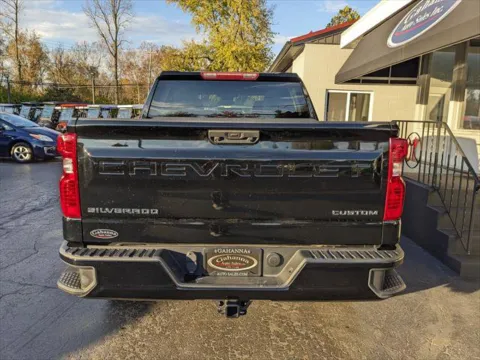 More photos of 2022 Chevrolet Silverado 1500 Custom at Gahanna Auto Sales, OH