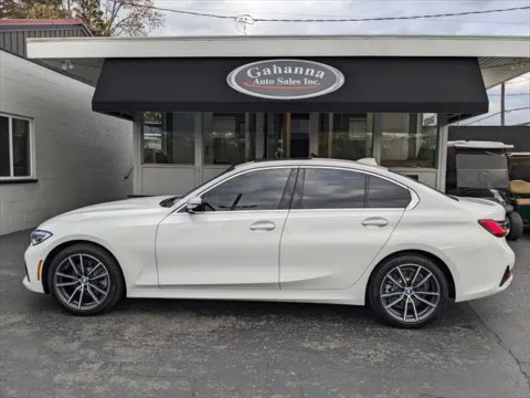 Photos of 2019 BMW 3 Series 330i xDrive for sale in Gahanna, OH at Gahanna Auto Sales