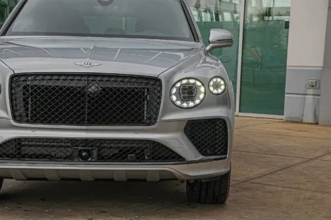 More photos of 2025 Bentley Bentayga V8 at Bentley Austin, TX