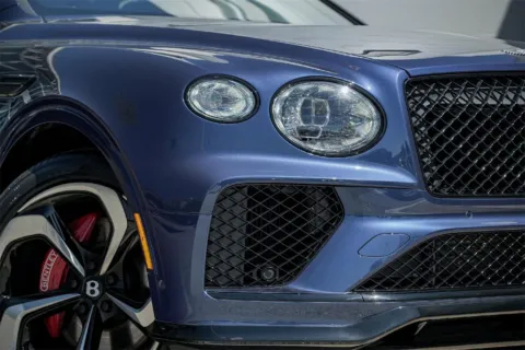More photos of 2025 Bentley Bentayga V8 at Bentley Austin, TX
