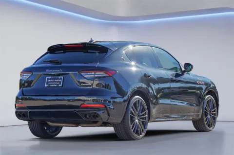 More photos of 2022 Maserati Levante Trofeo at Alfa Romeo of Austin, TX