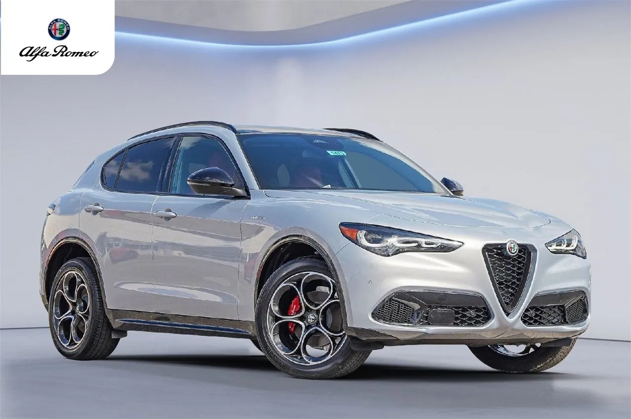 2025 Alfa Romeo Stelvio