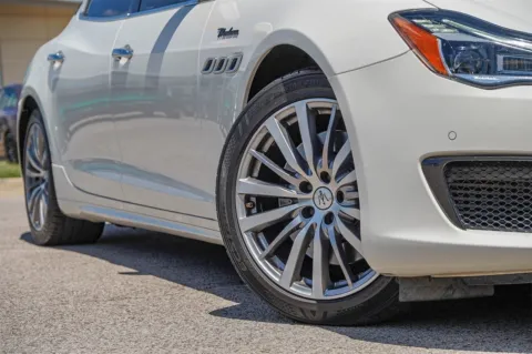 Photos of 2022 Maserati Quattroporte Modena for sale in Austin, TX at Alfa Romeo of Austin