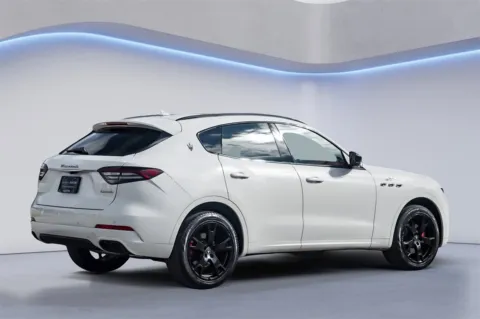 More photos of 2022 Maserati Levante GT at Alfa Romeo of Austin, TX