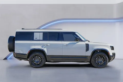 More photos of 2024 Land Rover Defender X-Dynamic SE at Alfa Romeo of Austin, TX