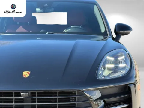 More photos of 2021 Porsche Macan at Alfa Romeo of Austin, TX