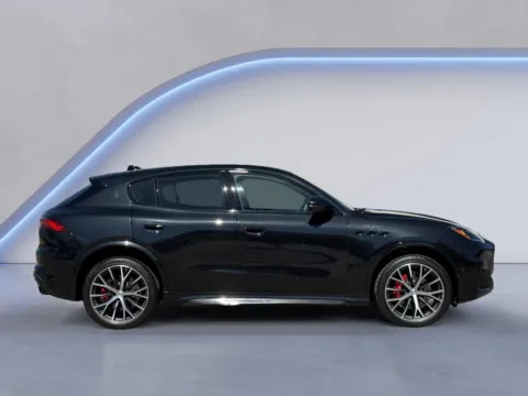 More photos of 2024 Maserati Grecale Trofeo at Alfa Romeo of Austin, TX