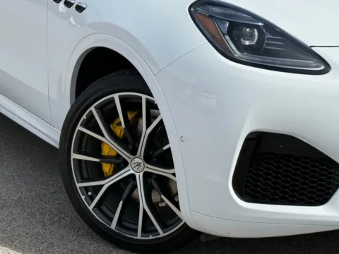 Photos of 2023 Maserati Grecale GT for sale in Austin, TX at Alfa Romeo of Austin