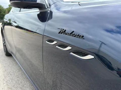 More photos of 2022 Maserati Ghibli Modena Q4 at Alfa Romeo of Austin, TX