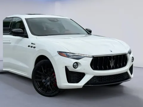More photos of 2023 Maserati Levante Modena at Alfa Romeo of Austin, TX