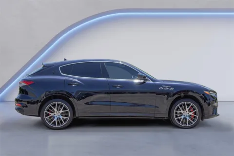 More photos of 2022 Maserati Levante Modena at Alfa Romeo of Austin, TX