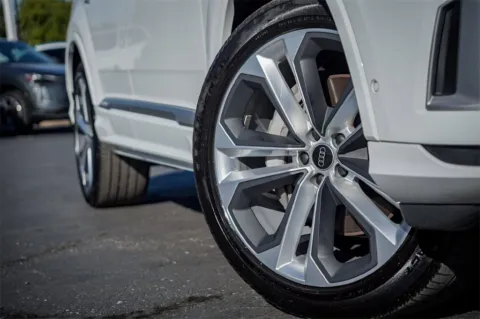 Photos of 2023 Audi Q7 Premium Plus for sale in Austin, TX at Audi North Austin