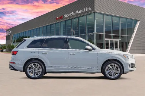 More photos of 2022 Audi Q7 Premium Plus at Audi North Austin, TX
