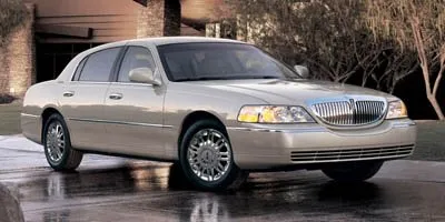 2006 Lincoln Town Car Signature for sale in Austin, TX