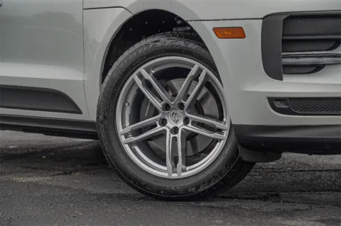 Photos of 2020 Porsche Macan for sale in Austin, TX at Audi North Austin