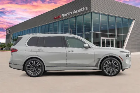 More photos of 2023 BMW X7 xDrive40i at Audi North Austin, TX