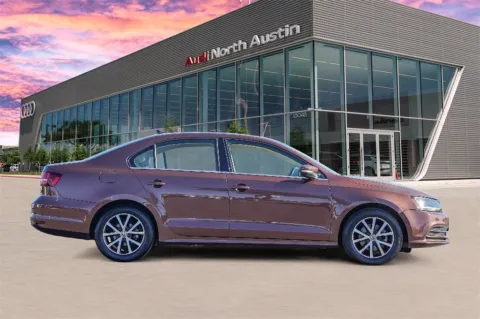 More photos of 2017 Volkswagen Jetta 1.4T SE at Audi North Austin, TX