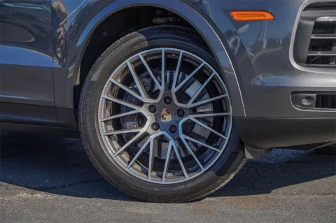 Photos of 2021 Porsche Cayenne for sale in Austin, TX at Audi North Austin