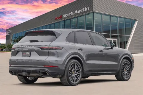 More photos of 2021 Porsche Cayenne at Audi North Austin, TX